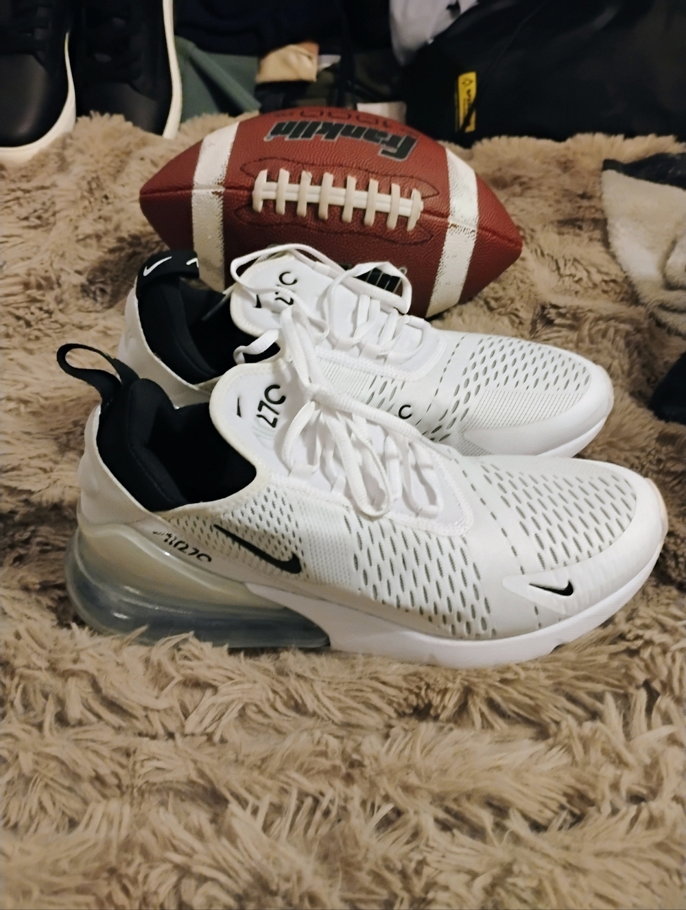 Nike White Air Max 270